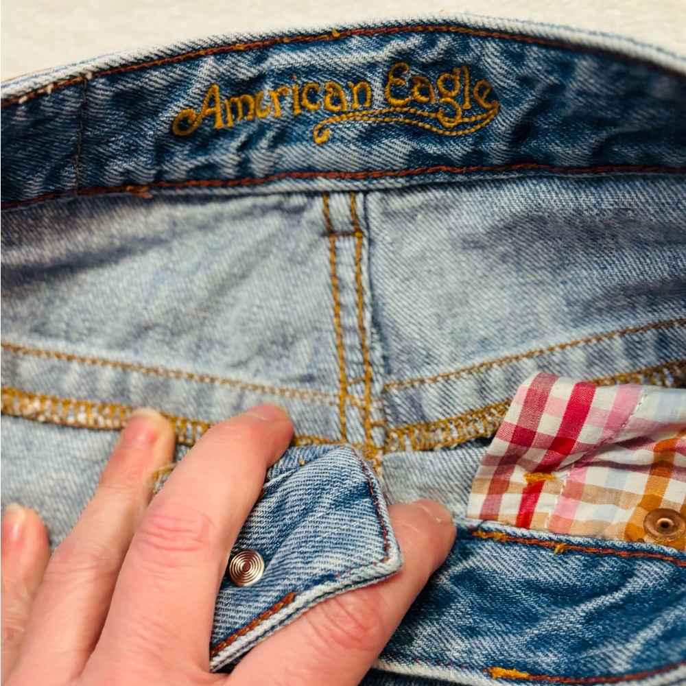 American Eagle Outfitters Vintage Women's Frayed Hem Jean Shorts EUC Size 2 - Picture 4 of 7